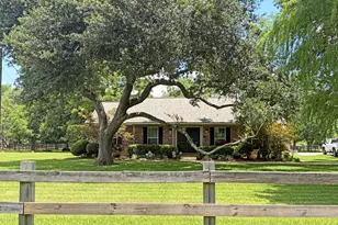 8203 Oyster Creek Dr, Missouri City, TX 77459 - Photo 6