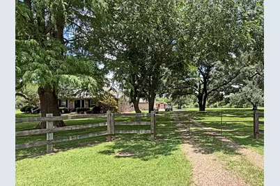 8203 Oyster Creek Drive, Missouri City, TX 77459 - Photo 2