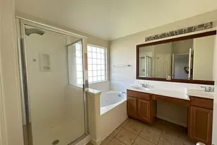 6018 Twin Creek, Missouri City, TX 77459 - Photo 14