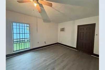 6814 Covington Drive, Houston, TX 77091 - Photo 8