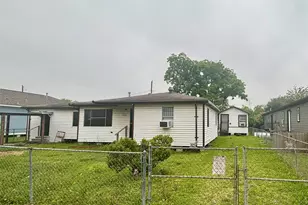 6814 Covington Dr, Houston, TX 77091 - Photo 1