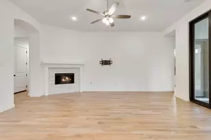 108 Salvia Star Ct, Conroe, TX 77304 - Photo 18