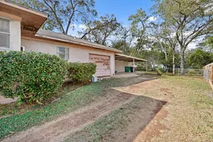 408 W Chauncy St, Brenham, TX 77833 - Photo 26