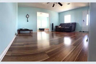 7023 W Hunter Drive, Hitchcock, TX 77563 - Photo 8