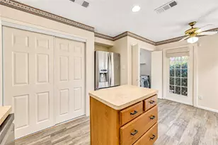 1516 Beaconshire Rd, Houston, TX 77077 - Photo 14