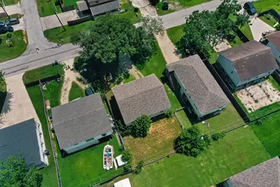 522 Oklahoma Avenue, Bacliff, TX 77518 - Photo 30