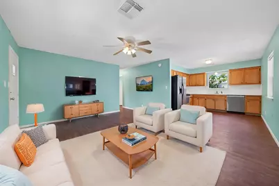 522 Oklahoma Avenue, Bacliff, TX 77518 - Photo 2