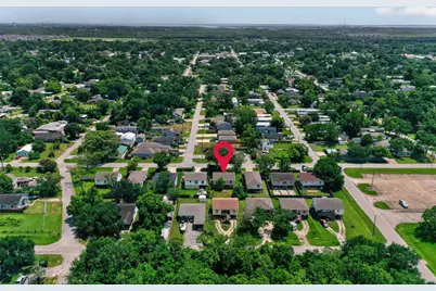 522 Oklahoma Avenue, Bacliff, TX 77518 - Photo 32