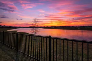 2421 Mar Vis Ln, Texas City, TX 77568 - Photo 4