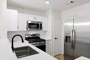 7643 Jonathon Ct, Houston, TX 77489 - Photo 8