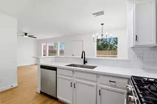 7643 Jonathon Ct, Houston, TX 77489 - Photo 12