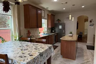 2 Carmeline Dr, The Woodlands, TX 77382 - Photo 14