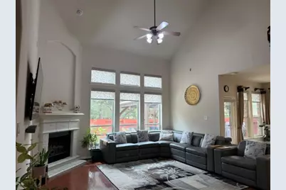 2 Carmeline Drive, The Woodlands, TX 77382 - Photo 8