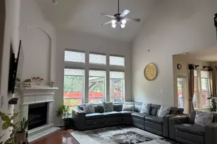 2 Carmeline Dr, The Woodlands, TX 77382 - Photo 8