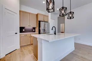 156 Sea Foam Ct, Conroe, TX 77318 - Photo 10