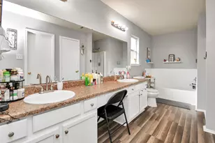 803 N Vista Dr, Houston, TX 77073 - Photo 8