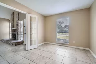 5714 Mackmiller St, Houston, TX 77049 - Photo 4
