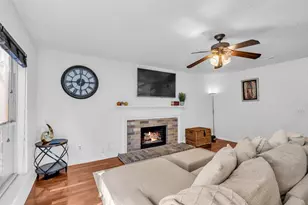 15 E Stony Bridge Cir, The Woodlands, TX 77381 - Photo 12