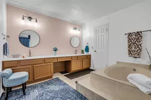 15 E Stony Bridge Cir, The Woodlands, TX 77381 - Photo 16