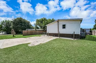 131 Kiowa Ct, Rosharon, TX 77583 - Photo 30