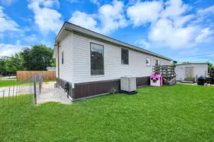 131 Kiowa Ct, Rosharon, TX 77583 - Photo 32