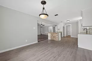 2934 Park Garden Dr, Kingwood, TX 77339 - Photo 10