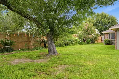 1911 Michele Drive, Sugar Land, TX 77498 - Photo 26