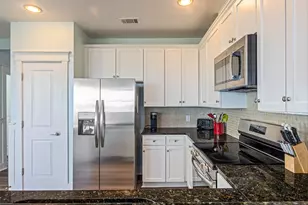 4221 Grassy Pointe Dr, Galveston, TX 77554 - Photo 14