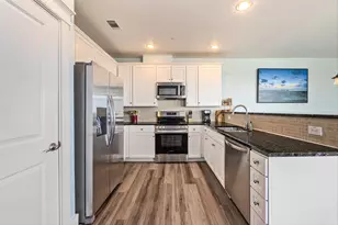 4221 Grassy Pointe Dr, Galveston, TX 77554 - Photo 18