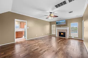 2902 Brannon Hill Ln, Sugar Land, TX 77479 - Photo 18