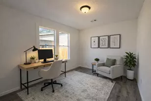 301 E 3rd St, Sweeny, TX 77480 - Photo 8