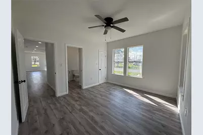 301 E 3rd E Street, Sweeny, TX 77480 - Photo 12