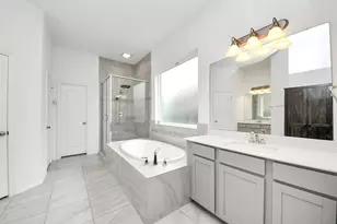 2210 Captain Davis Dr, Richmond, TX 77469 - Photo 14