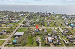 620 6th St, Dickinson, TX 77539 - Photo 30