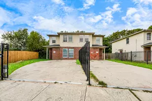 8130 Jutland Rd, Houston, TX 77033 - Photo 2