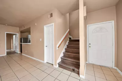 8130 Jutland Road #B, Houston, TX 77033 - Photo 28