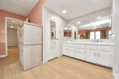 10522 Gulfstream Lane, Sugar Land, TX 77498 - Photo 18