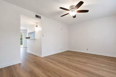 11002 Hammerly Boulevard #134, Houston, TX 77043 - Photo 4