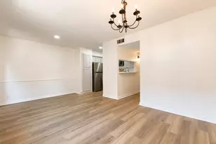 11002 Hammerly Blvd, Houston, TX 77043 - Photo 18