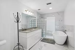 9805 Shadow Wood Dr, Houston, TX 77080 - Photo 12