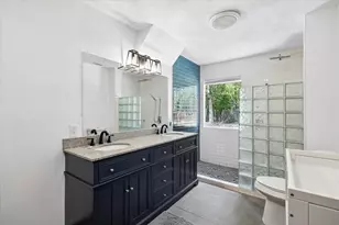 9805 Shadow Wood Dr, Houston, TX 77080 - Photo 10