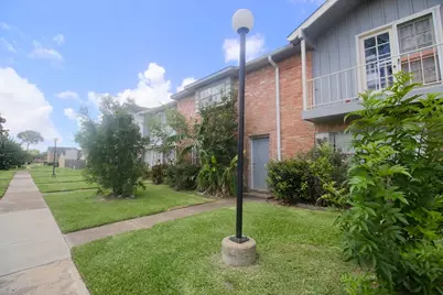6393 S Briar Bayou Drive, Houston, TX 77072 - Photo 22