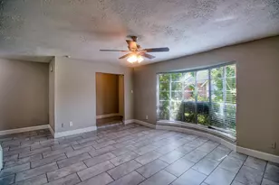 6393 S Briar Bayou Dr, Houston, TX 77072 - Photo 6