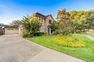 22526 Cove Hollow Dr, Katy, TX 77450 - Photo 2