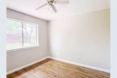 5422 Quail Cove Lane, Houston, TX 77053 - Photo 12