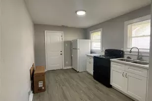 904 Fields St, Richmond, TX 77469 - Photo 6