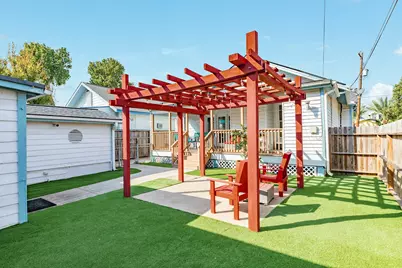 4719 Avenue R, Galveston, TX 77551 - Photo 12