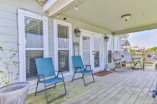 4622 Bayou Ln, Hitchcock, TX 77563 - Photo 8