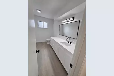 11211 Broken Sky Drive, Houston, TX 77064 - Photo 6