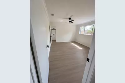 11211 Broken Sky Drive, Houston, TX 77064 - Photo 8